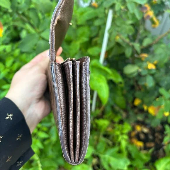 Authentic Louis Vuitton Damier long bifold wallet - Picture 11 of 12